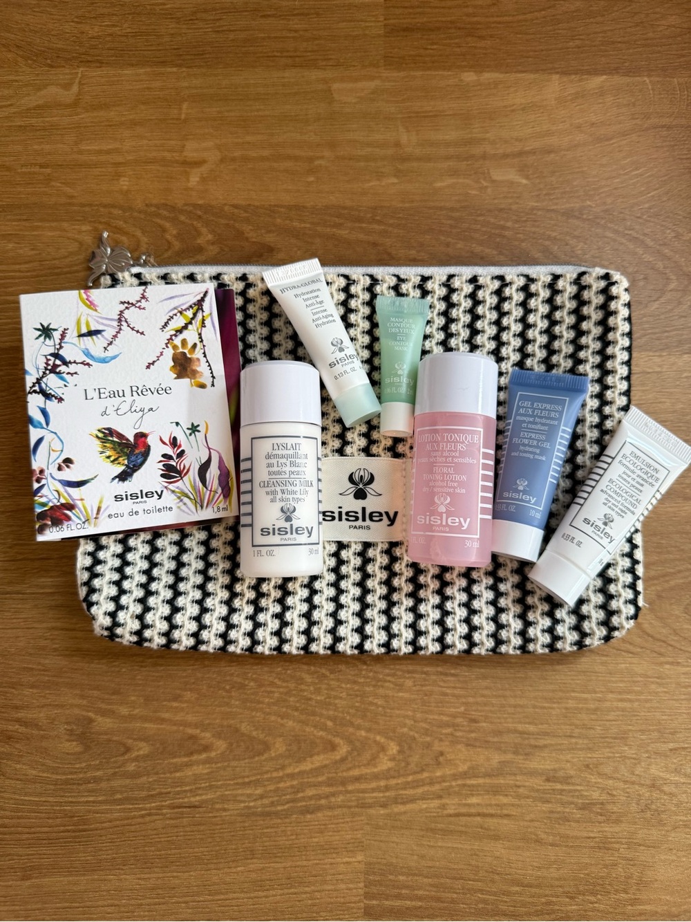 *BN* Sisley Travel Skincare Set Black & Cream Pouch